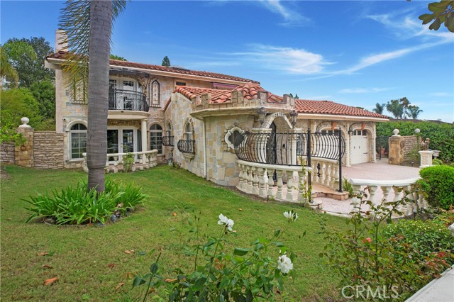 MLS #OC25232458 img 1