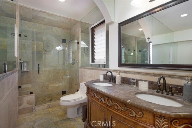 MLS #OC25232458 img 14