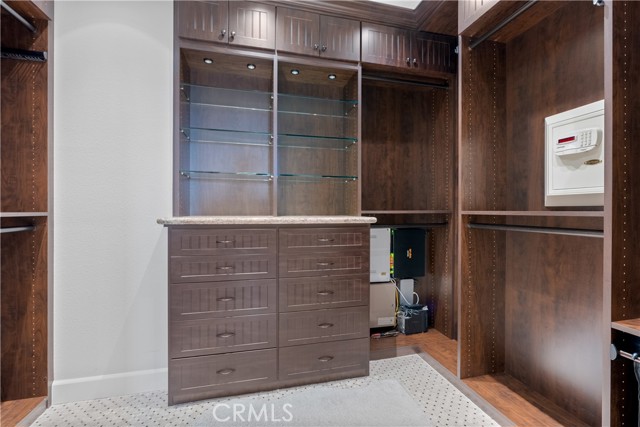 MLS #OC25232479 image #27