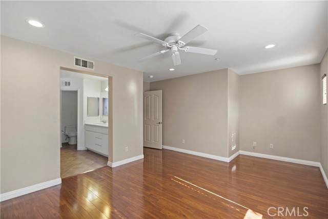 MLS #OC25232482 image #14