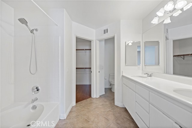 MLS #OC25232482 image #18