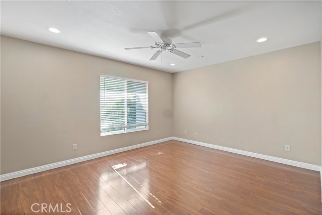 MLS #OC25232482 image #21