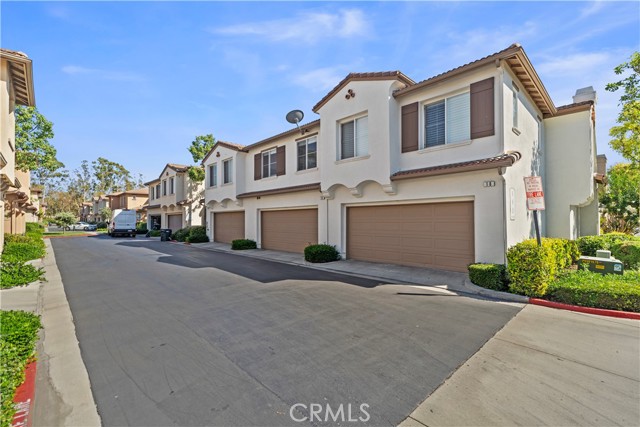 MLS #OC25232482 image #31