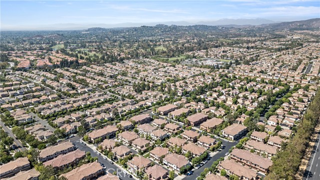 MLS #OC25232482 image #41