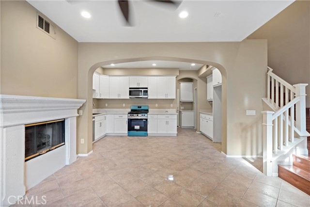 MLS #OC25232482 image #7