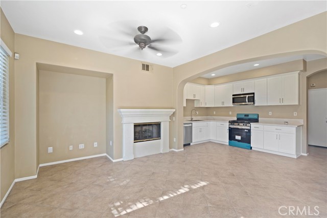 MLS #OC25232482 image #8