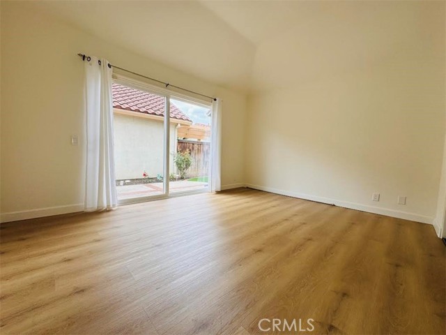 MLS #OC25232487 image #11