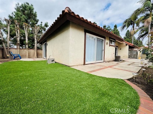 MLS #OC25232487 image #12