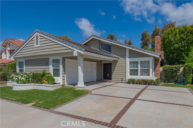 MLS #OC25232495 image #2