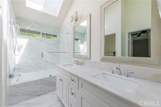 MLS #OC25232495 image #20