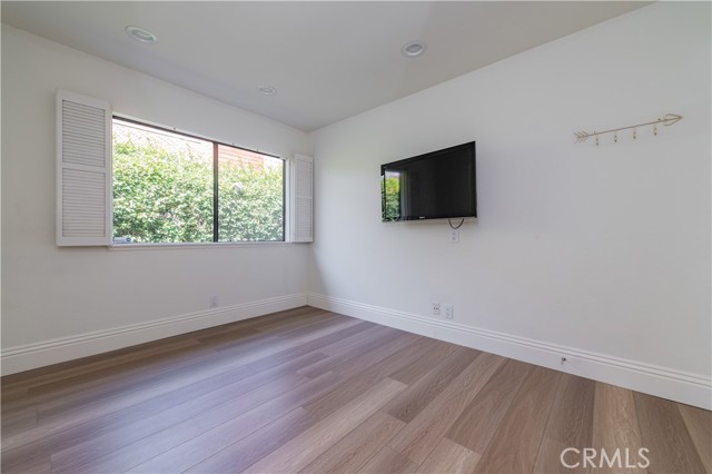 MLS #OC25232495 image #26