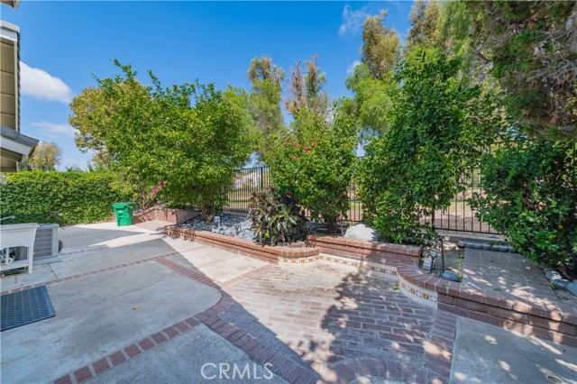 MLS #OC25232495 image #27