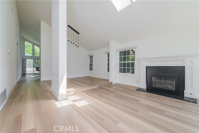 MLS #OC25232495 image #3