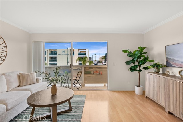 MLS #OC25232552 image #10