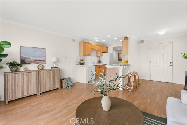 MLS #OC25232552 image #12