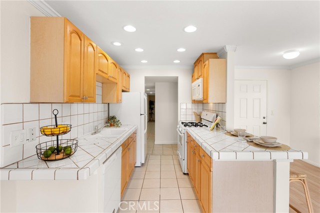 MLS #OC25232552 image #14