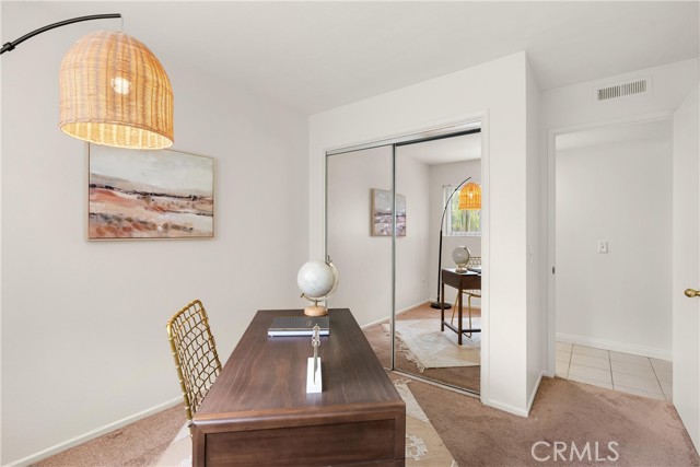 MLS #OC25232552 image #18