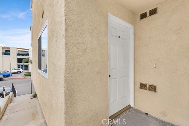 MLS #OC25232552 image #24