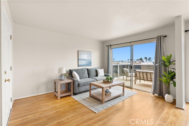 MLS #OC25232552 image #26