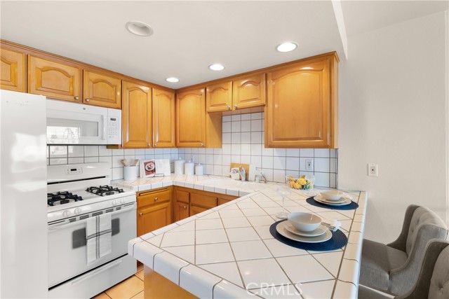 MLS #OC25232552 image #30