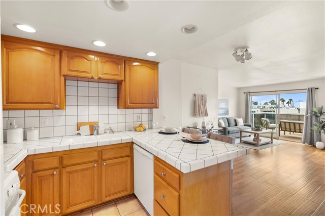 MLS #OC25232552 image #31