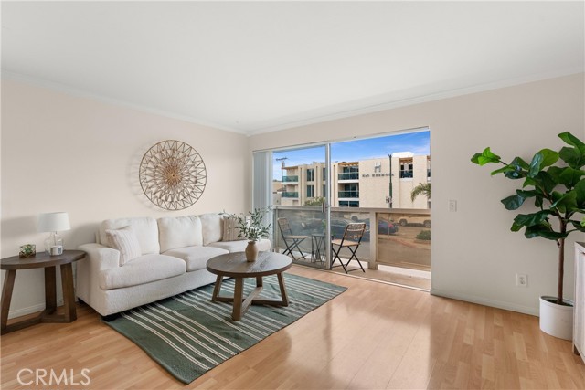 MLS #OC25232552 image #9