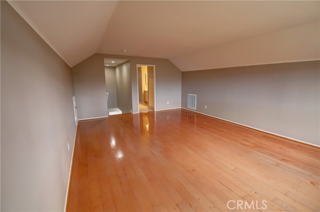MLS #OC25232555 image #11