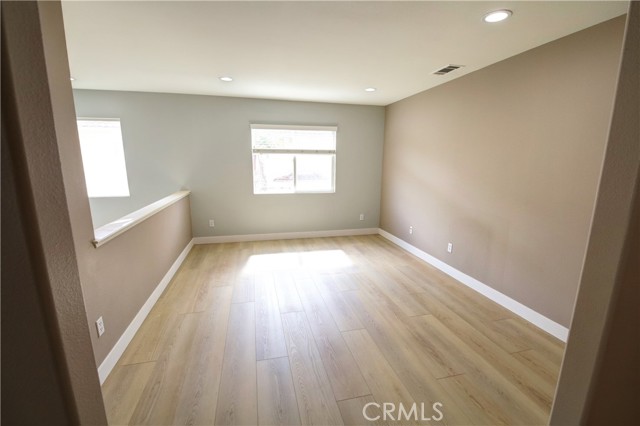 MLS #OC25232555 image #12