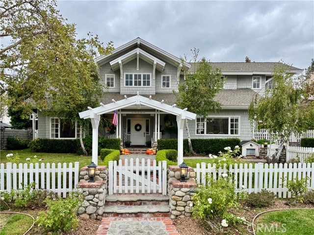 MLS #OC25232568 image #1