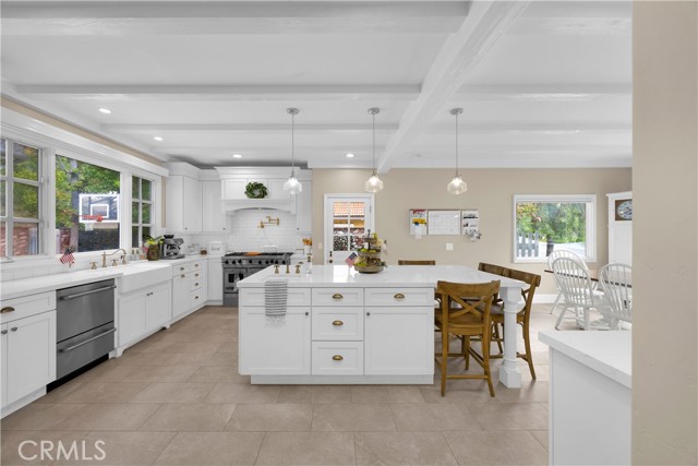 MLS #OC25232568 image #10