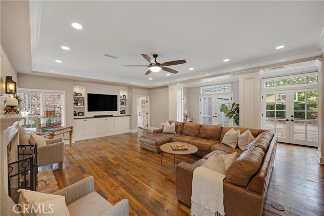 MLS #OC25232568 image #22