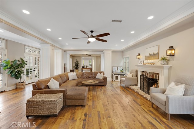 MLS #OC25232568 image #24