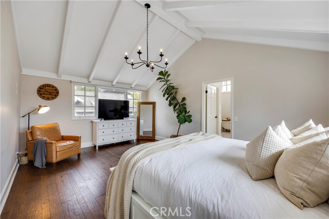 MLS #OC25232568 image #32