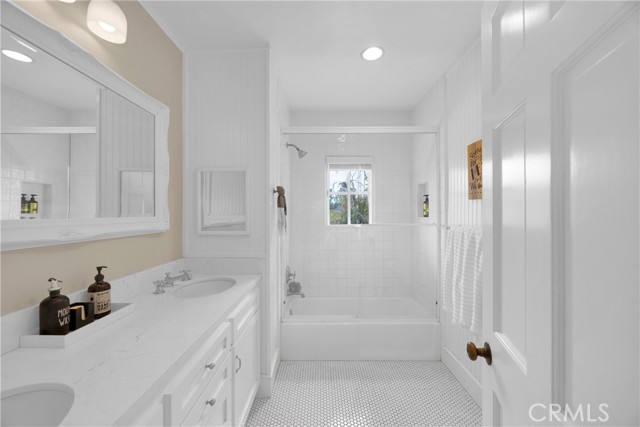 MLS #OC25232568 image #41