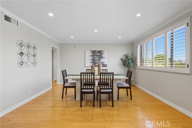 MLS #OC25232660 image #5