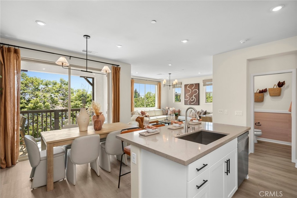 MLS #OC25232683 image #2