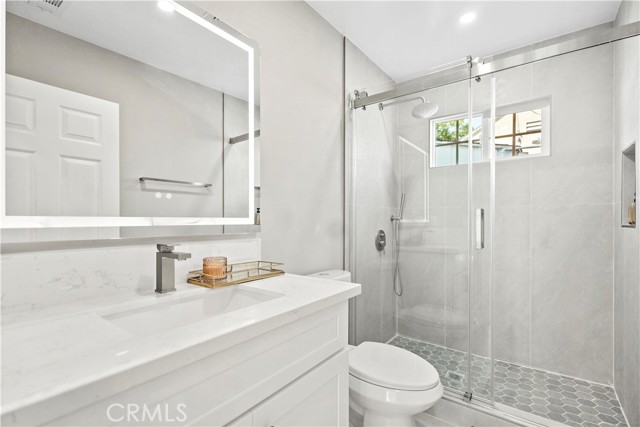 MLS #OC25232738 image #17