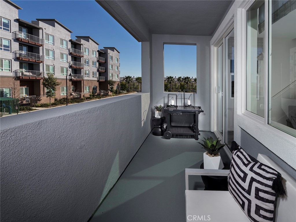 MLS #OC25232831 image #2