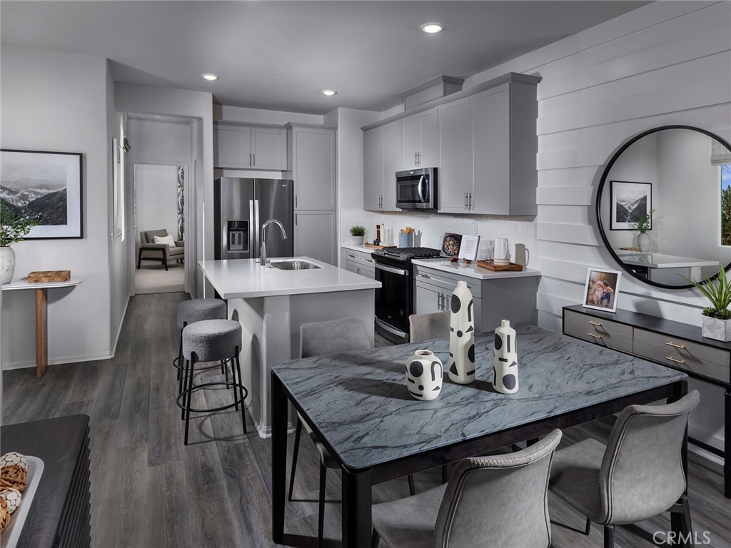 MLS #OC25232831 image #5