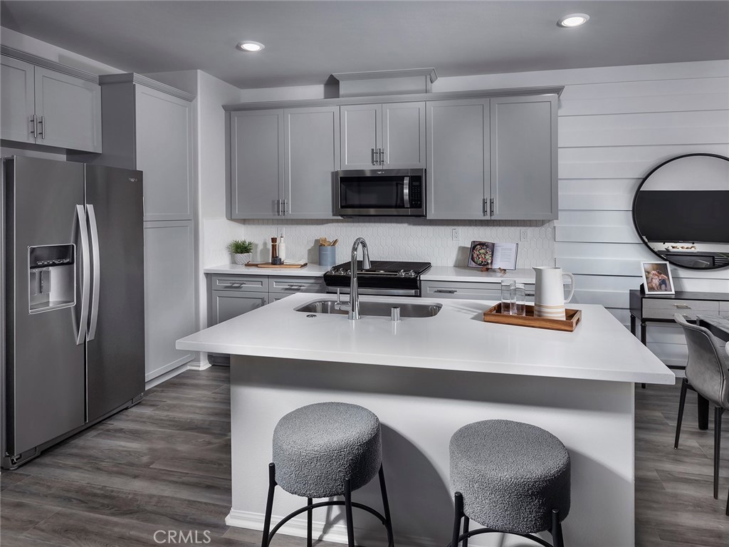 MLS #OC25232831 image #6