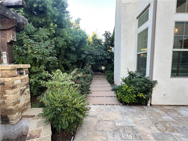 MLS #OC25232834 image #14