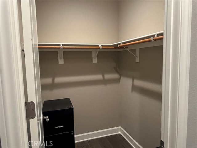 MLS #OC25232834 image #4