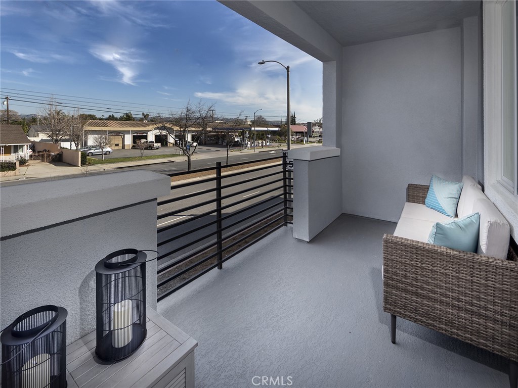 MLS #OC25232835 image #4