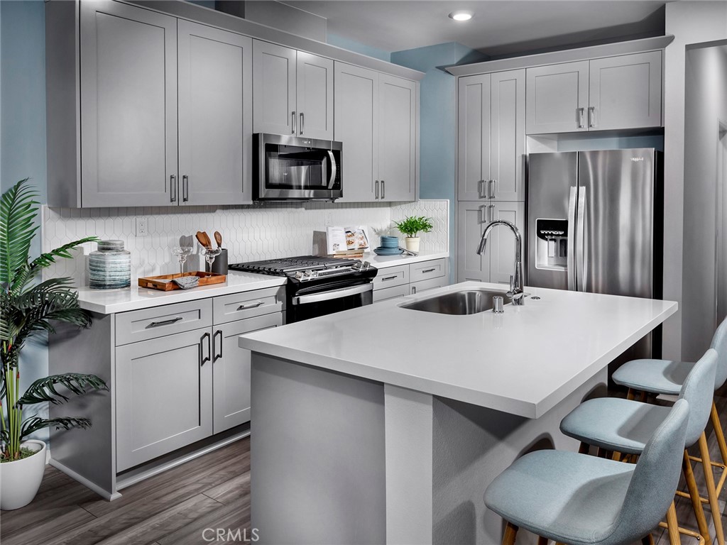 MLS #OC25232835 image #6