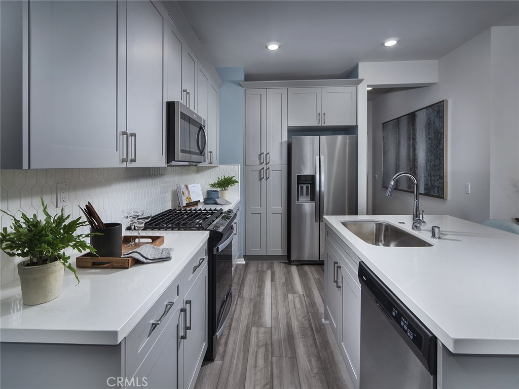 MLS #OC25232835 image #7