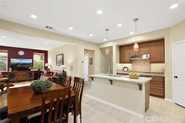 MLS #OC25232843 image #4