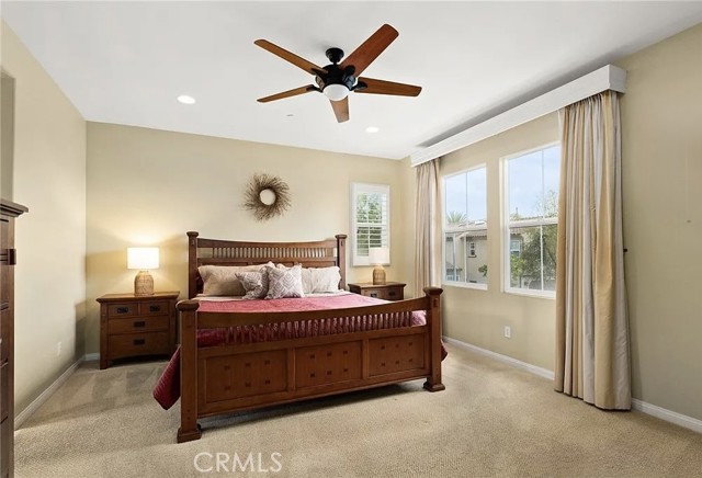 MLS #OC25232843 image #9