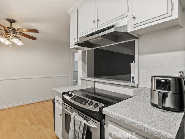 MLS #OC25232856 image #11