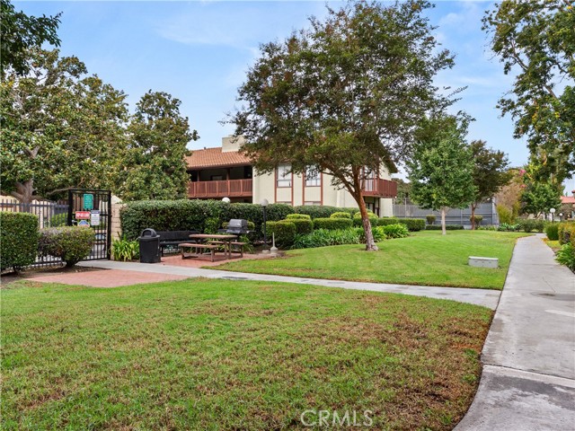 MLS #OC25232856 image #21