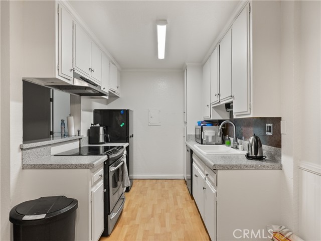 MLS #OC25232856 image #7